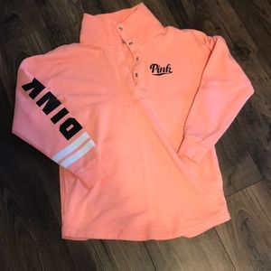 Women’s pullover sweatshirt